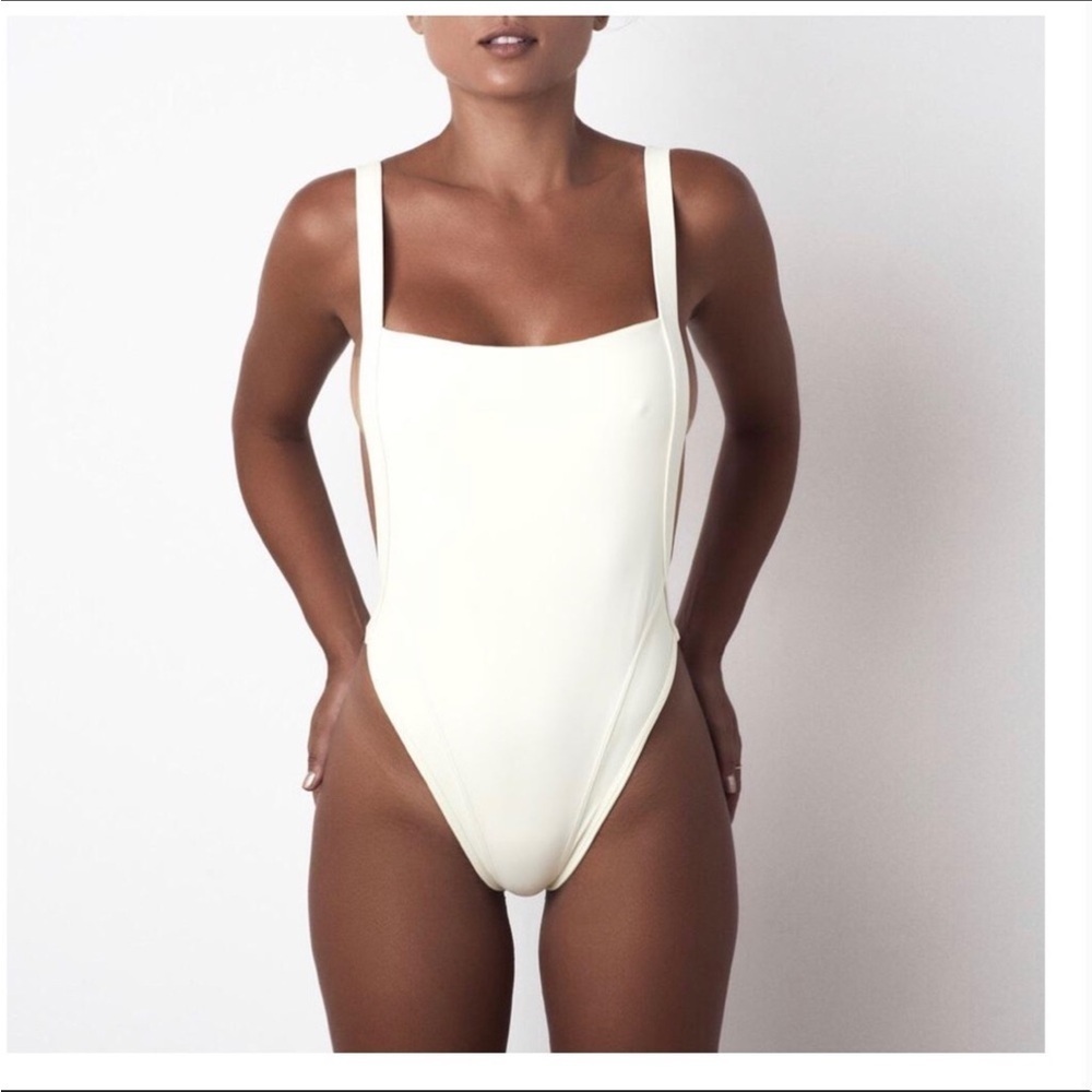 FAE Swim Ivory “Lima” Swimsuit Resortwear Beach One Piece Swim Size L